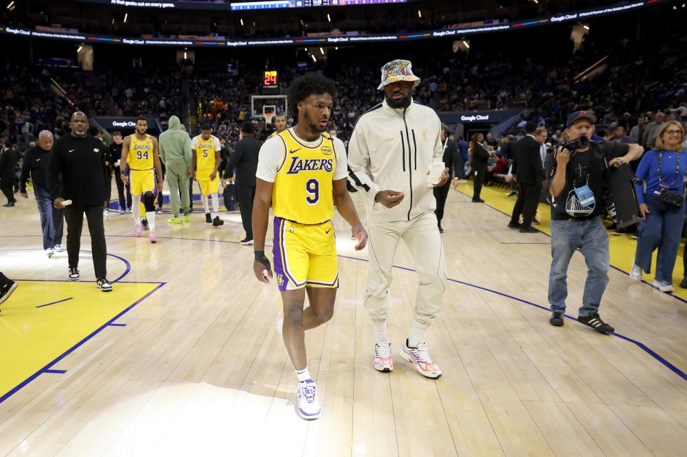 队需要一名 队需要一名